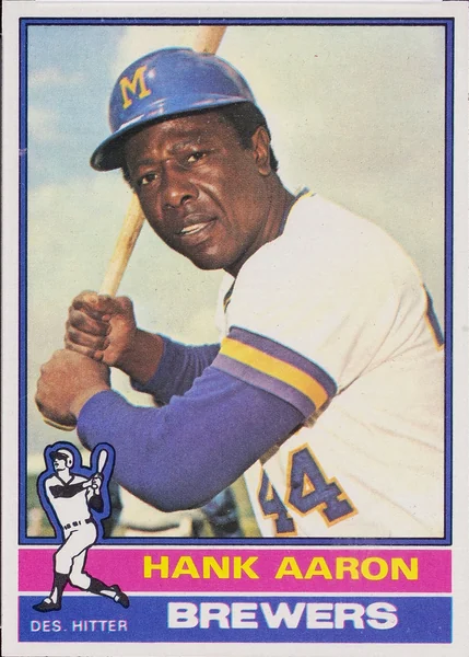Hank Aaron — 1976 Topps #550