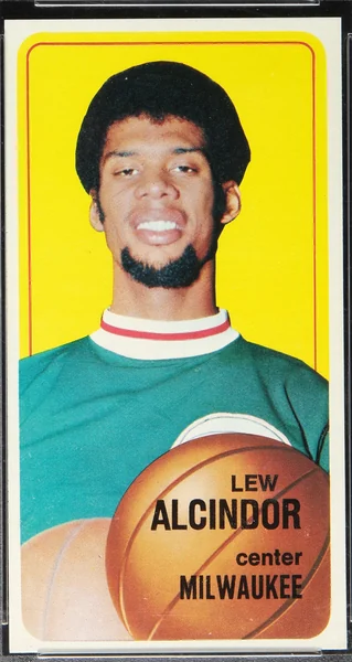 Kareem Abdul-Jabbar — 1970-71 Topps #75